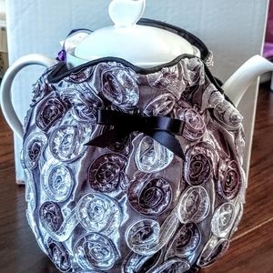 Ombre Gray Swirl Ribbon Teapot Cozy NWT